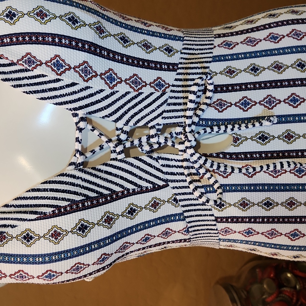 NWOT Jessica Simpson One-Piece Swimsuit (0659) - Picture 2 of 7